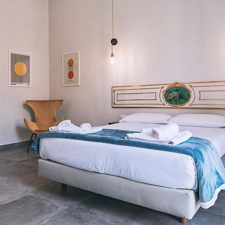Hotel La Smorfia Neapol Zewnętrze zdjęcie