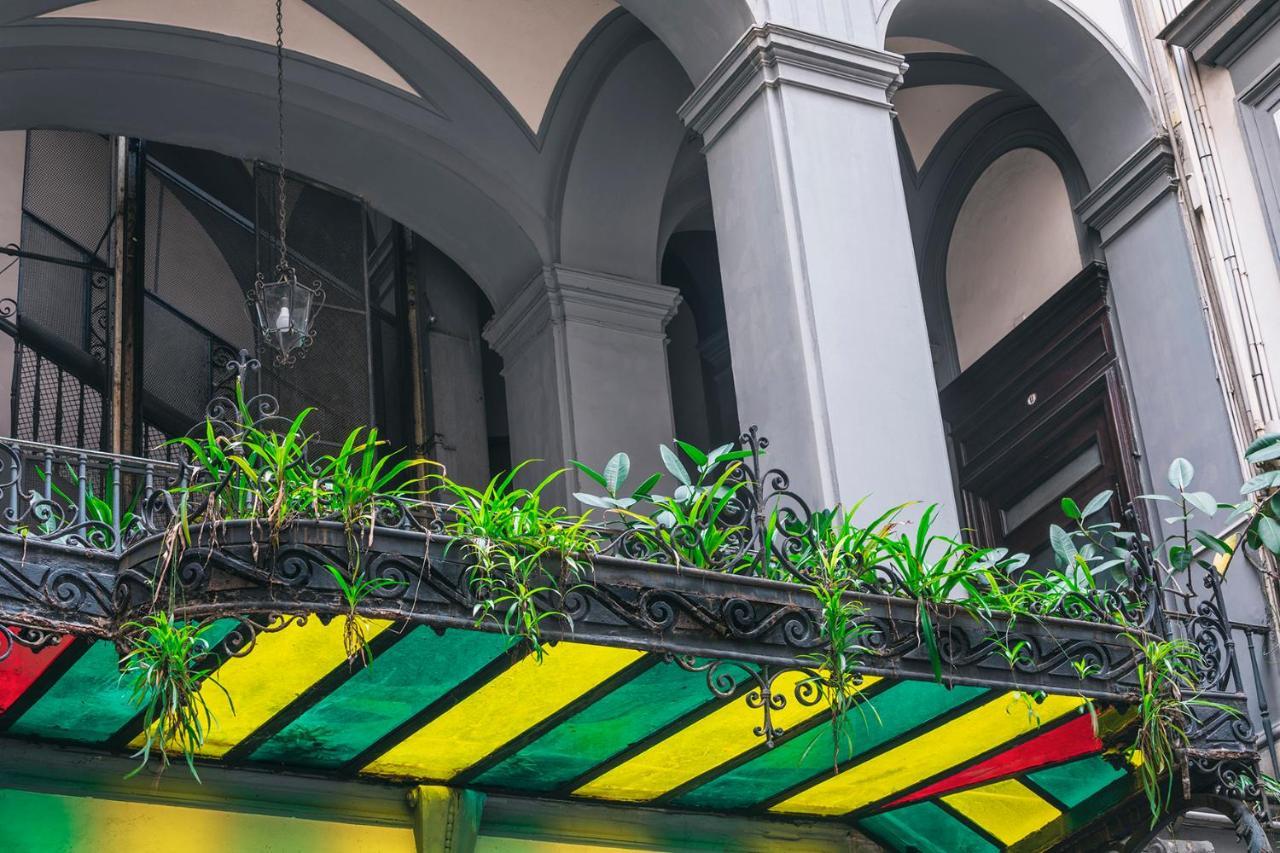 Hotel La Smorfia Neapol Zewnętrze zdjęcie