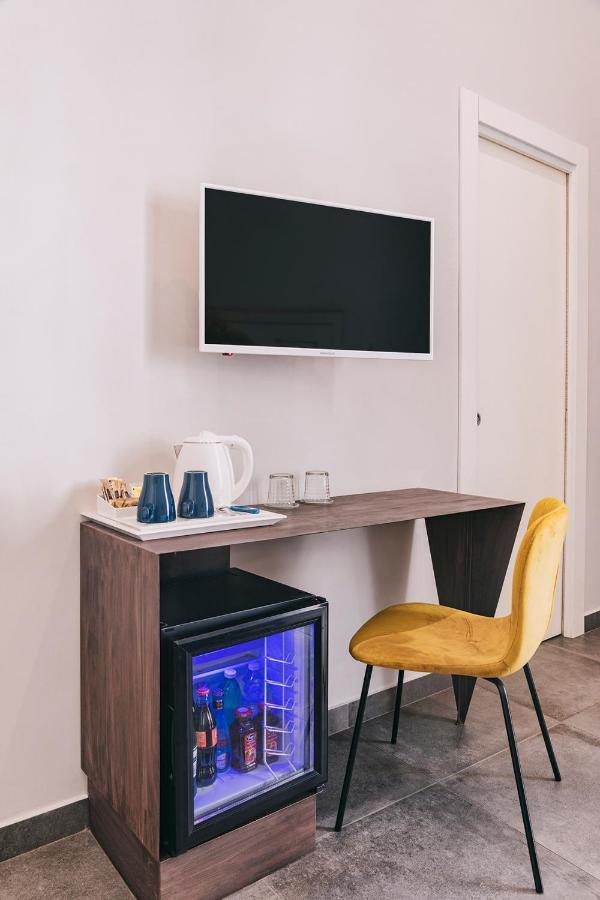 Hotel La Smorfia Neapol Zewnętrze zdjęcie