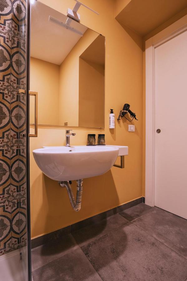 Hotel La Smorfia Neapol Zewnętrze zdjęcie
