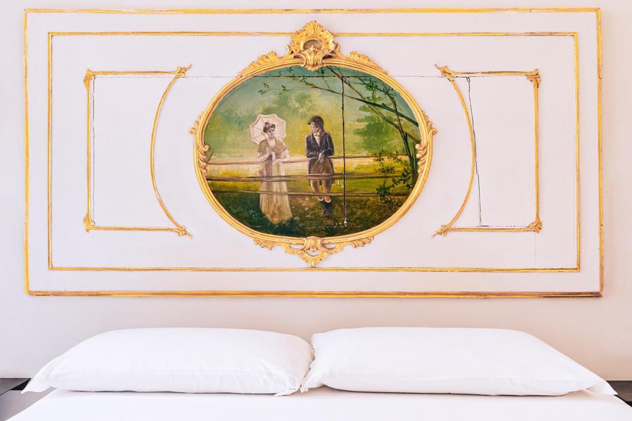Hotel La Smorfia Neapol Zewnętrze zdjęcie
